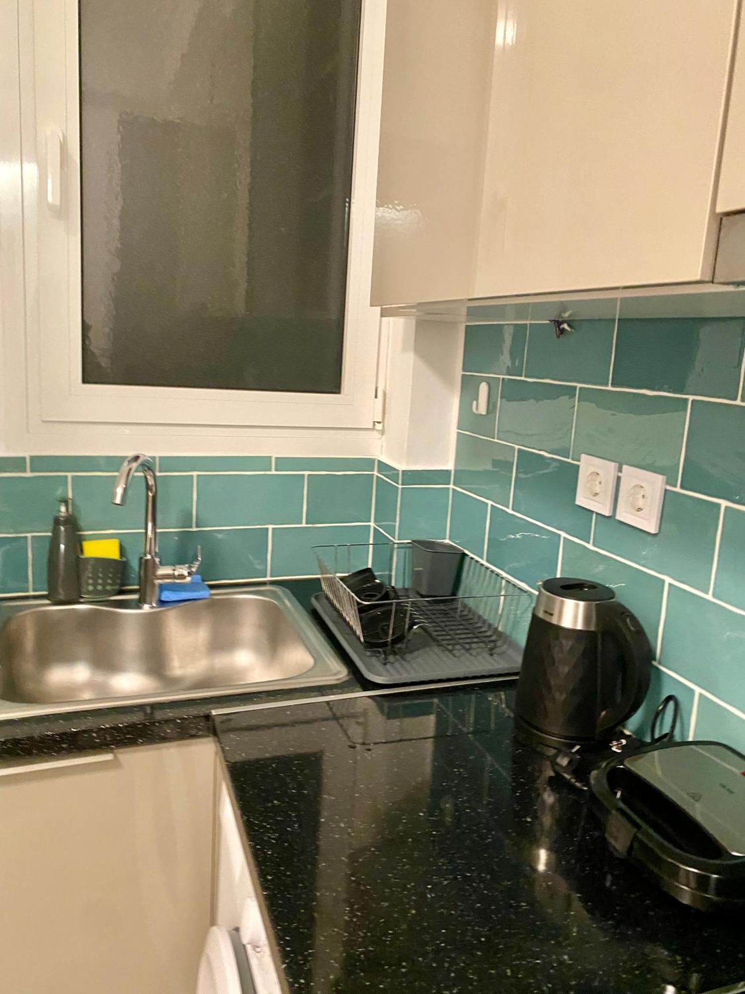 Antinoros Inn, Stylish Apartment,3' To Metro Ateny Zewnętrze zdjęcie